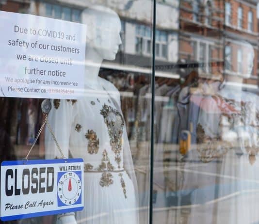 Johnson szerint Nagy-Britannia túljutott a járvány tetőzésén