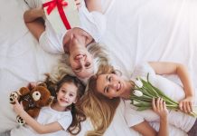 Anyák napja, idén az interneten