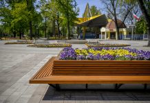 Vidéken fokozatosan megnyílnak a parkok