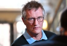 Beismerte tévedését a svéd virológus: túl sok a halott