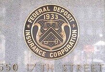 Nagyot zuhant a bankszektor nyeresége