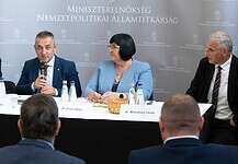 A Kárpát-medencei kapcsolati háló a jövőt alapozza meg