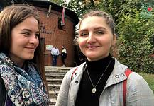 Iskolában Miskolcon – Pigniczky Enese, a clevelandi vendégtanuló