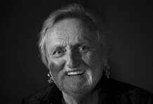 Elhunyt Benkő László