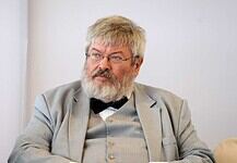 Elhunyt Szőcs Géza