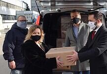 Galántán átadták Magyarország ajándékát, a lélegeztetőgépeket