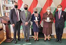 A nemzetünknek ma is vannak nagyjai – Magyar állami kitüntetésbe részesült Basa Molnár Enikő és Kovács Éva