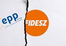 Kilépett a Fidesz az Európai Néppártból