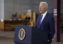 Bejelentette 2000 milliárd dolláros fejlesztési csomagját Joe Biden