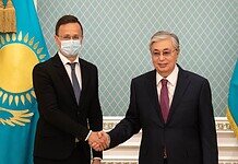 Tiszteletbeli professzor lett Szijjártó Péter Kazahsztánban