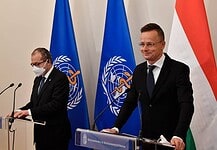 WHO: Magyarországon példaértékű oltási kampányt folytatnak