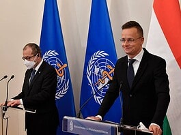 WHO: Magyarországon példaértékű oltási kampányt folytatnak
