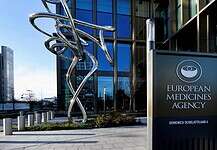 Az EMA 12-15 éves fiataloknak is javasolja a BioNTech/Pfizer-vakcinát