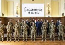 Űrkatonák kaptak oklevelet Debrecenben