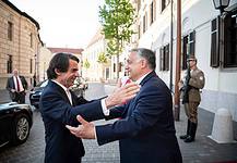Orbán Viktor Spanyolország korábbi miniszterelnökével tárgyalt