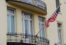 Az USA kivizsgálja bécsi diplomatái megbetegedését