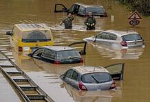 Már százötven áldozata van a nyugat-európai áradásoknak