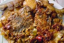 Lecsós karaj krumplival sütve