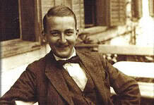 Az Axióma portrévideóban mutatja be Esterházy Jánost