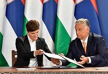 Orbán Viktor: Újjáépítjük és megvédjük Közép-Európát