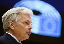 Európai Bizottság: A tagállamok egyetértenek, reagálni kell a lengyel alkotmánybíróság döntésére