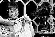 Elhunyt Csűrös Karola