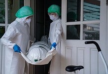 Mérföldkőhöz érkezett a koronavírus áldozatainak száma