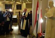 Krakkóban felavatták Mindszenty József szobrát