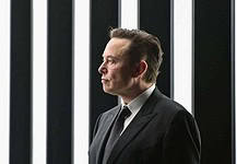 Összecsapott Elon Musk és a WHO