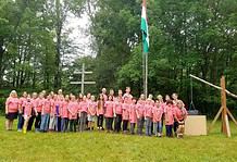 Két hét magyarul – interjú Siketné Holica Katalinnal a KMCSSZ Nyári Magyar Iskolatábor parancsnokával