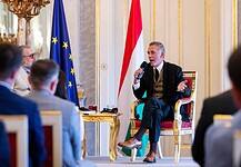 Jordan B. Peterson tartott előadást a Sándor-palotában