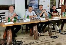 Nem azokkal kell foglalkozni, akik elmentek, hanem akik maradtak