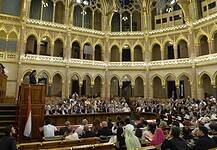 A Parlamentben nyílt meg a Kurultaj hagyományőrző rendezvény
