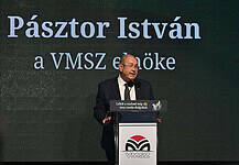 A migránsinváziót Szerbia déli határán kell megállítani