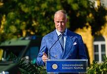 Szalay-Bobrovniczky: Isten éltesse a Magyar Honvédséget!