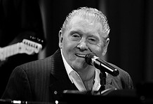 Meghalt Jerry Lee Lewis, a rock and roll legendája