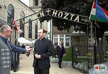 A magyar hagyományok őrzése a templom fennmaradását szolgálja! – Szüreti mulatság a Szent Erzsébet templomnál.