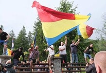 Pénzbüntetést kapott az egyik temetőfoglaló román