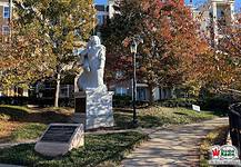 1956 kőbe vésett emléke Atlantában – Interjú Lauer Rice Andreával és édesanyjával