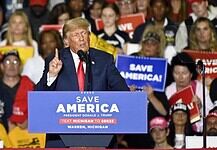 Donald Trump 2024-ben újra indul az elnökségért