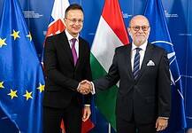 Szijjártó Péter: Profitálunk a Szlovákiával való együttműködésből