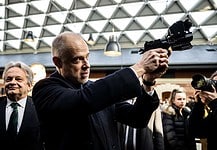 A honvédelmi miniszter szövetségbe hívja a magyar fiatalokat