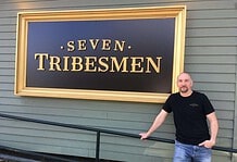 Hétvezér, vérszerződés, paprikasör, Emese álma, Rigó Jancsi – látogatás a Seven Tribesmen amerikai magyar sörfőzdében