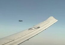Kínai vadászgépek vettek üldözőbe egy amerikai katonai gépet