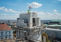 Elérte legmagasabb pontját az épülő József főhercegi palota
