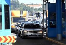 Erdélyi magyar zarándokokat vegzáltak a horvát határőrök