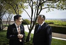 Orbán Viktor: Bővülnek a kínai-magyar gazdasági és pénzügyi kapcsolatok