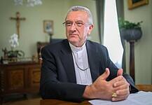 Elismerés, ha konzervatívnak mondják a magyar egyházat