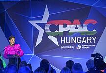 Kari Lake: Orbán és Trump béketeremtők