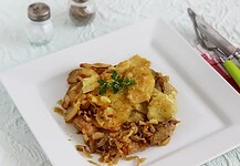 Krumplis-hagymás tepsis hús